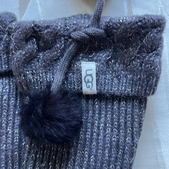 NEW UGG kids' Rainboot socks. Size 13-3 . 6-8 years old. Charcoal grey. - Picture 2 of 8